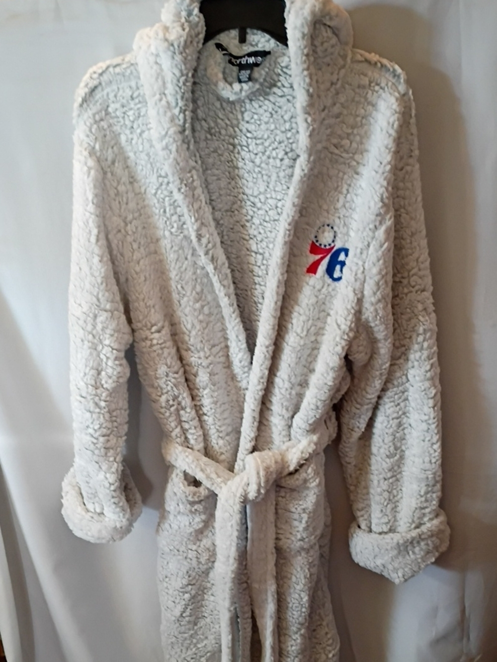 Northwest NBA 76ers Bathrobe